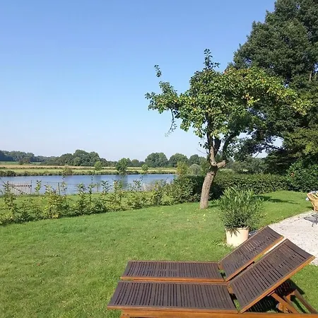 At The End Of The Weser דירה